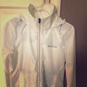 Women’s Columbia Rain Jacket - BRAND NEW!